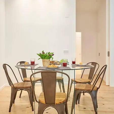 Modern Calcada Sao Francisco Ii Lisbona